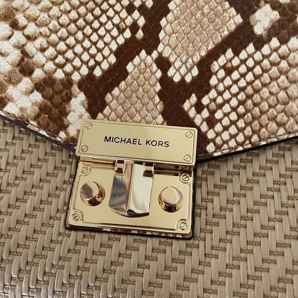 Michael Kors snake skin purse - Picture 3 of 11